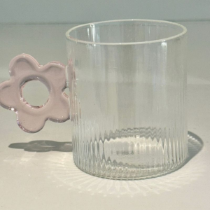 TAZA DE VIDRIO ASA FLOR